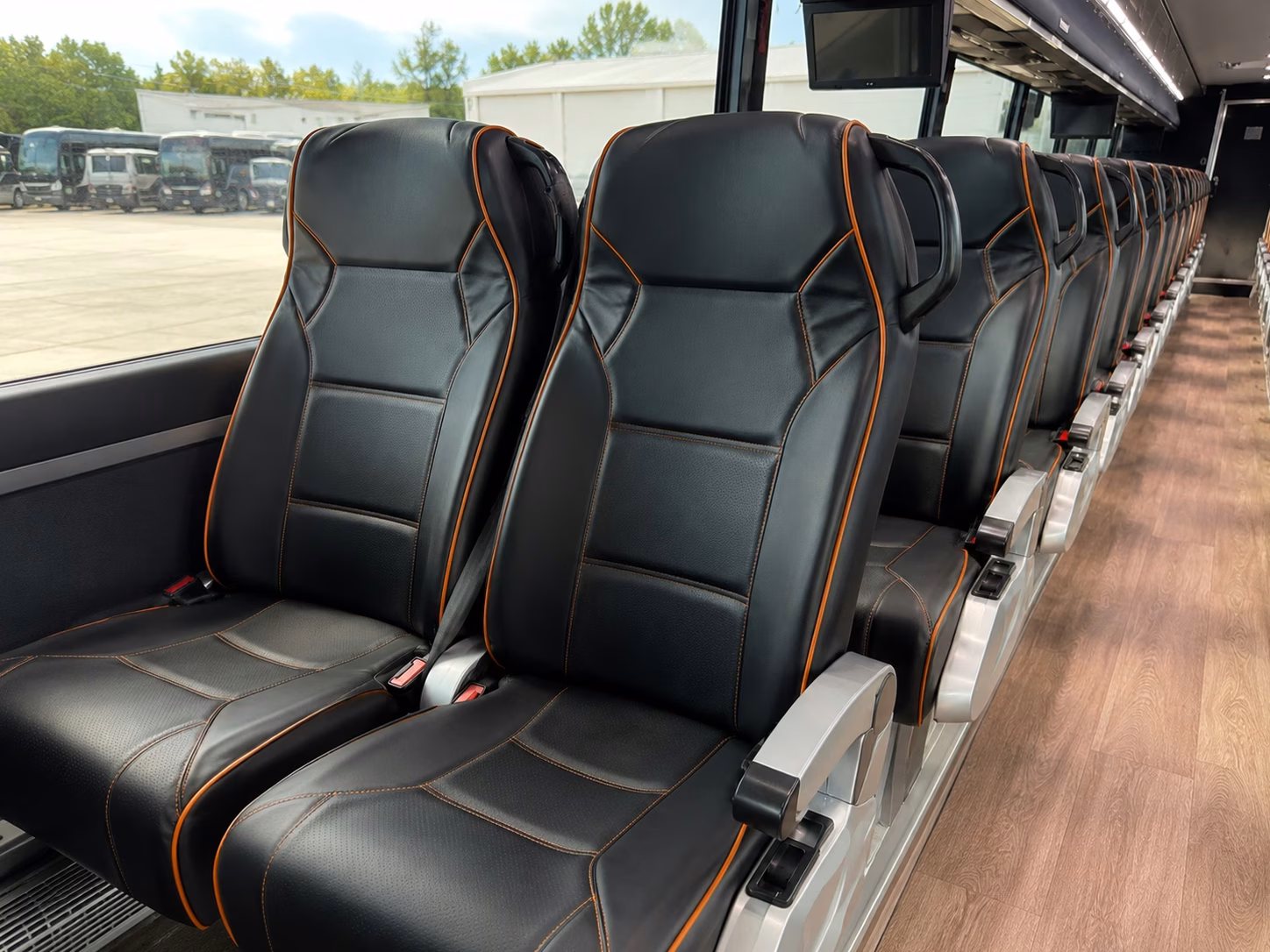 rose bowl area wedding shuttle service in pasadena